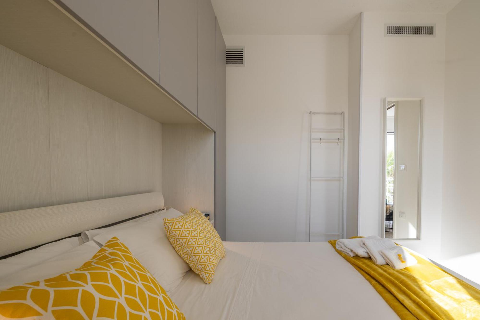 Tramonti Incredibili In Piscina - Apartment8 Con Ac Wifi In Residence Санта Мария ал Баньо Екстериор снимка