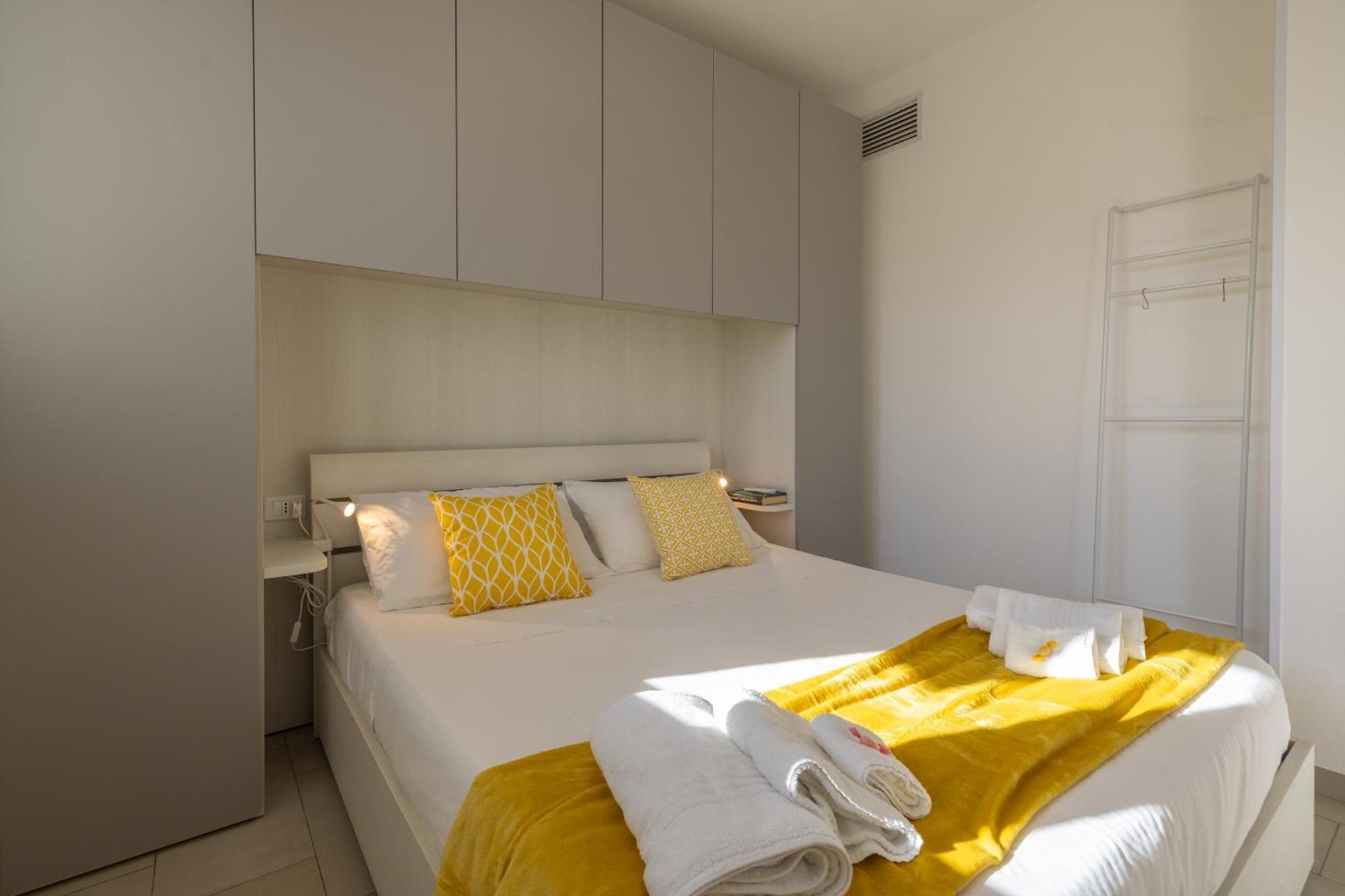 Tramonti Incredibili In Piscina - Apartment8 Con Ac Wifi In Residence Санта Мария ал Баньо Екстериор снимка